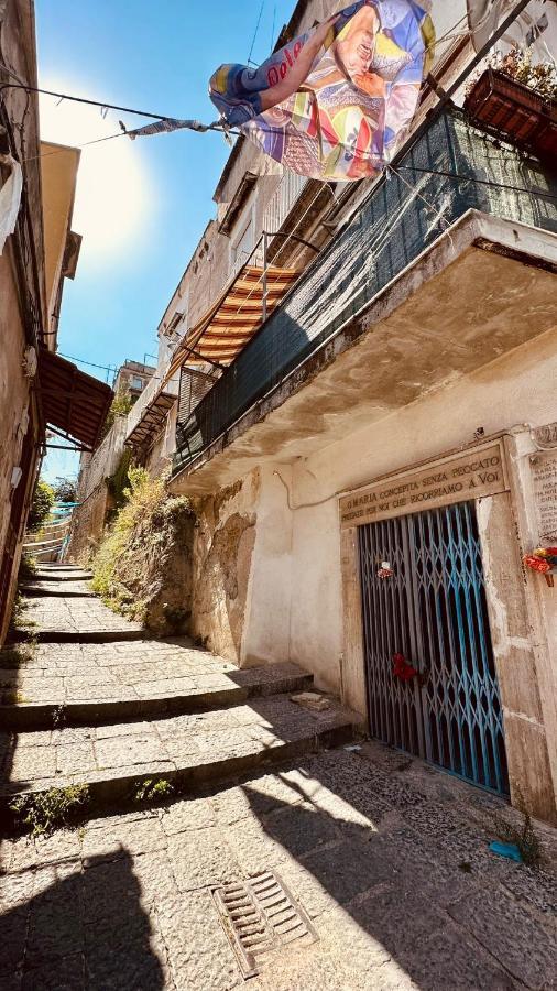 L'Oasi Di Luis Villa Наполи Екстериор снимка