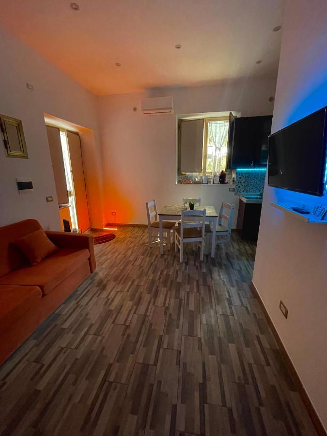 L'Oasi Di Luis Villa Наполи Екстериор снимка