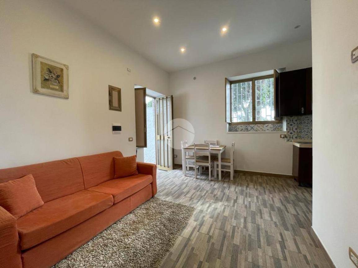 L'Oasi Di Luis Villa Наполи Екстериор снимка